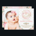 Invitation Princesse Florale du Cygne d'or rose<br><div class="desc">Ce dessin féminin illustre une jolie princesse cygne entourée de magnifiques roses roses roses roses et de confettis à la parties scintillant dorée</div>