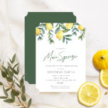 Invitation principale à la douche nuptiale citron<br><div class="desc">Elle a trouvé sa Squeeze ! Cette invitation à la douche nuptiale à thème Lemon est idéale pour une douche de printemps ou d'été, ou un brunch nuptial. Le design présente des illustrations rustiques et élégantes d'aquarelles de citrons et de verdure, ainsi qu'une typographie moderne. Tout le texte ci-dessous "Main...</div>