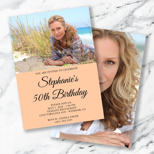 Invitation Profonde Pêche et blanc Élégant Script 50e anniver (Deep Peach and White Elegant Script 50th Birthday Invitation)