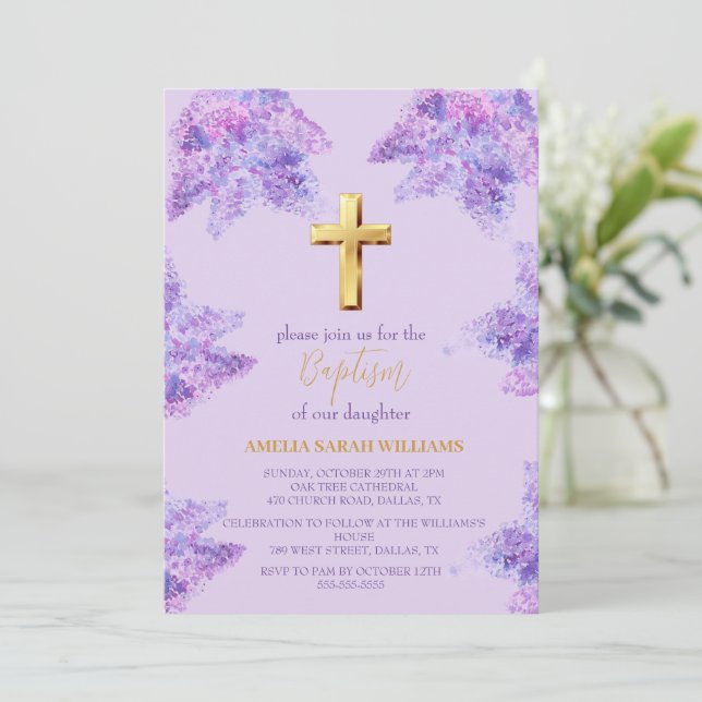 Invitation Purple Lilac Floral Gold Cross Girl Baptême (Debout devant)