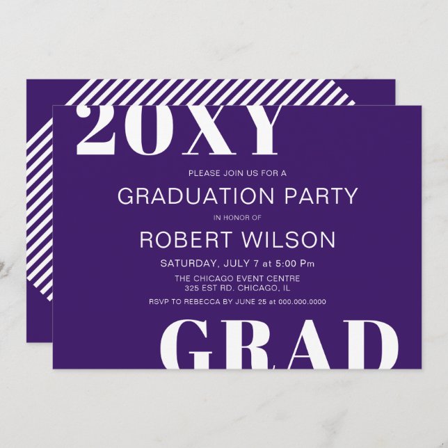 Invitation Purple White Bold Typographie Parti de graduation (Devant / Derrière)