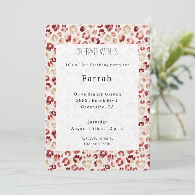 Invitation Red Cream Leopard Animal Print Birthday   (Debout devant)
