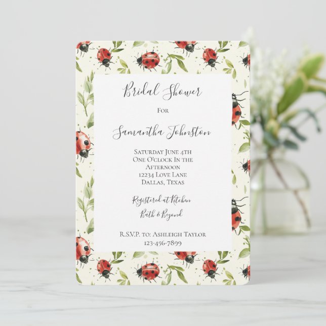 Invitation Red Green Leaves Ladybugs Bridal Shower (Debout devant)