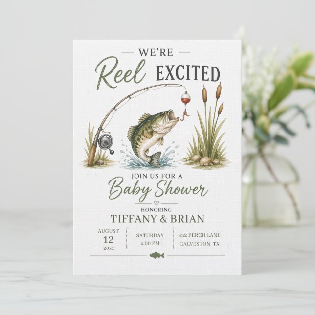 Invitation Reel Excited Bass Theme Fishing Baby Shower (Debout devant)