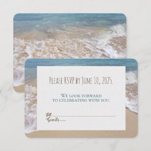 Invitation réponse de mariage - cœurs de plage dans le sable