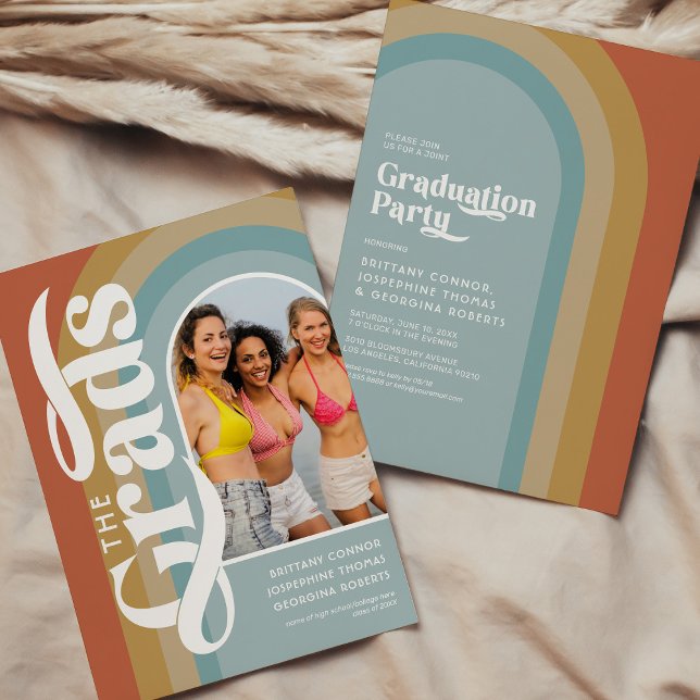 Invitation Retro Arch Photo 2025 Joint Graduation Party (Créateur téléchargé)