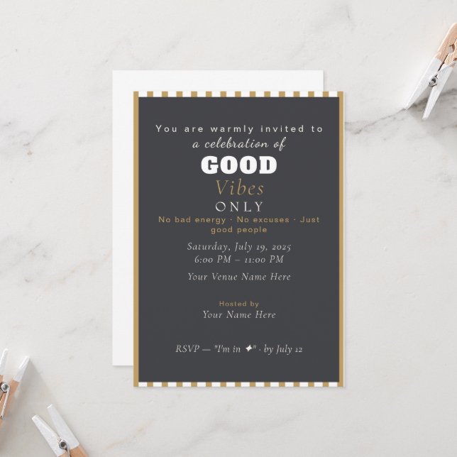 Invitation Rétro Mignonne | bonne vibes seulement (Devant/Arrière en situation)