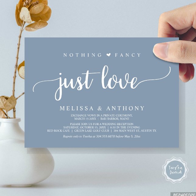 Invitation Rien De Fancy Juste Amour, Elopement, Mariage Rust (Nothing Fancy Just Love, Elopement, Rustic Script Wedding Invitation Card, in Dusty Blue)