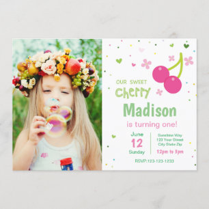 Invitation rose d'anniversaire de cerise avec la