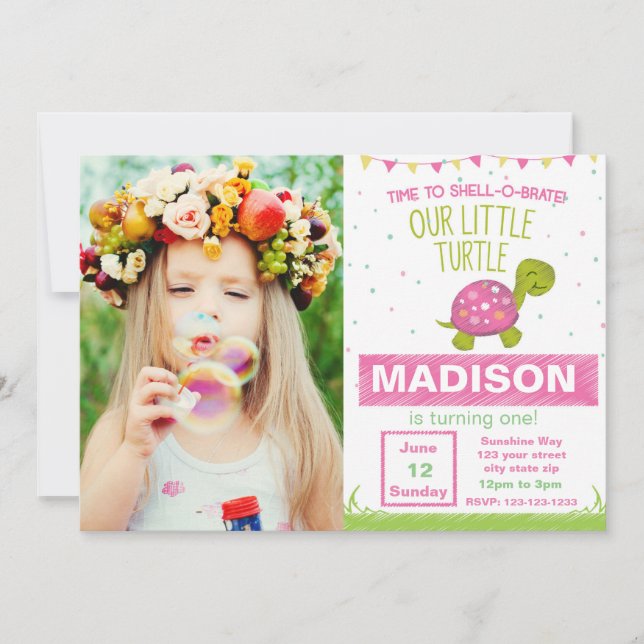 Invitation rose d'anniversaire de tortue avec la (Devant)