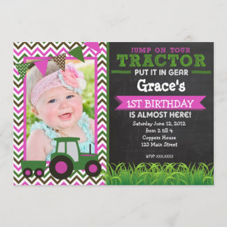 Invitation rose de fête d'anniversaire de tracteur