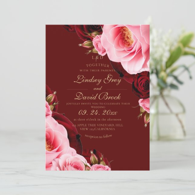 Invitation Rose Divine Moderne Rouge Écarlate Mariage (Debout devant)