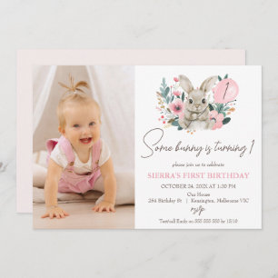 Invitation Rose floral avec photo Un lapin 1er anniversaire