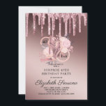 Invitation Rose Gold Glitter Gouttes 40e Anniversaire Surpris<br><div class="desc">Une élégante invitation d'anniversaire surprise 40 et fab en ombre métallique rose gold avec des gouttes de glitter et une typographie de nom en script avec des chaussures à talons hauts rose gold et glitter, des fleurs et un collier de perles intégrés dans le design et le texte. Une invitation...</div>