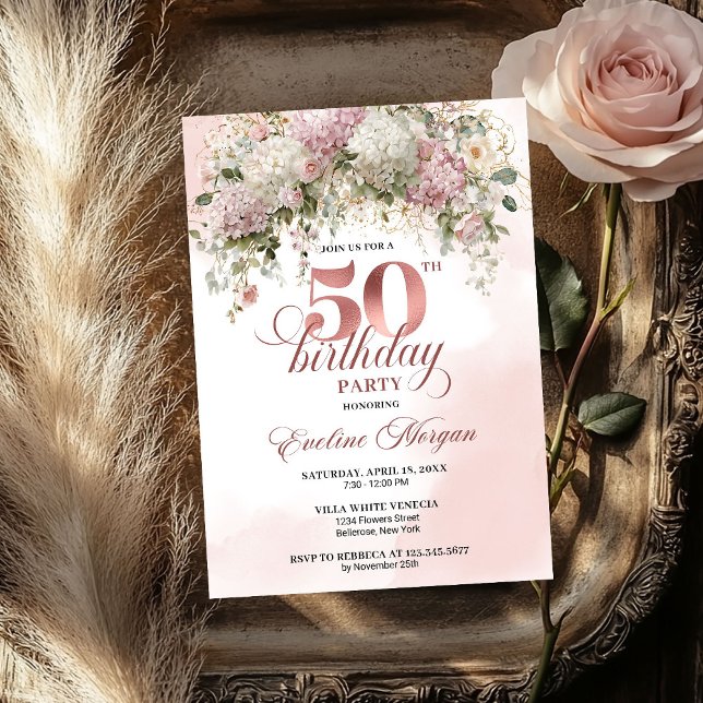 Invitation Rose Gold Moderne Fleurs de Teint 50e Anniversaire (Modern Rose Gold Blush Flowers 50th Birthday Invite)