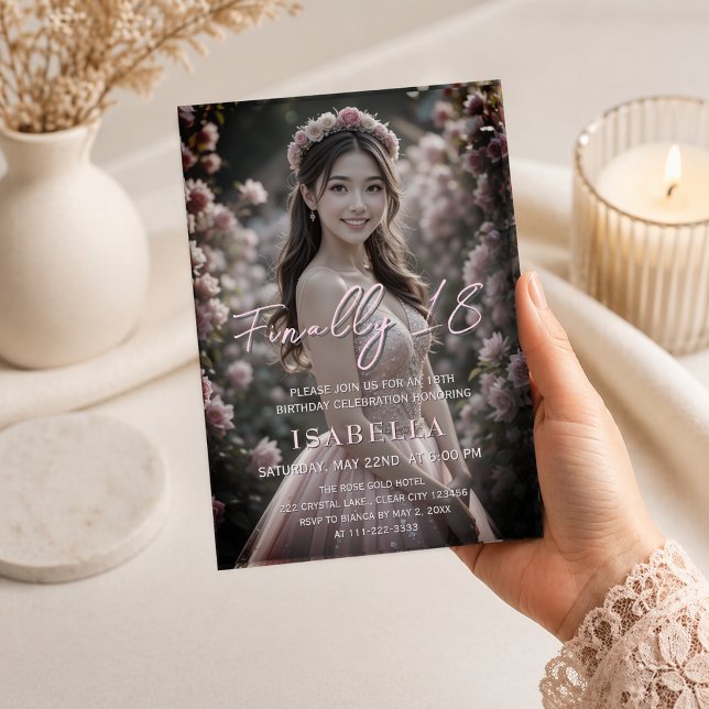 Invitation Rose Pâle Enfin 18 Photo (Blush pink 18th birthday photo invitation held in hand with soft romantic floral design)