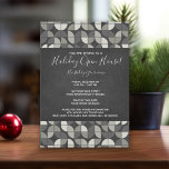 Invitation Russe Chalkboard MCM Holiday Open House<br><div class="desc">Joyeux Noël et Joyeux Invitation du Nouvel An avec un aspect rustique moderne. L'arrière - plan est un damier imprimé avec un motif moderne tendance du milieu du siècle. Parfait pour tous les jours fériés ou cocktails de Noël.</div>