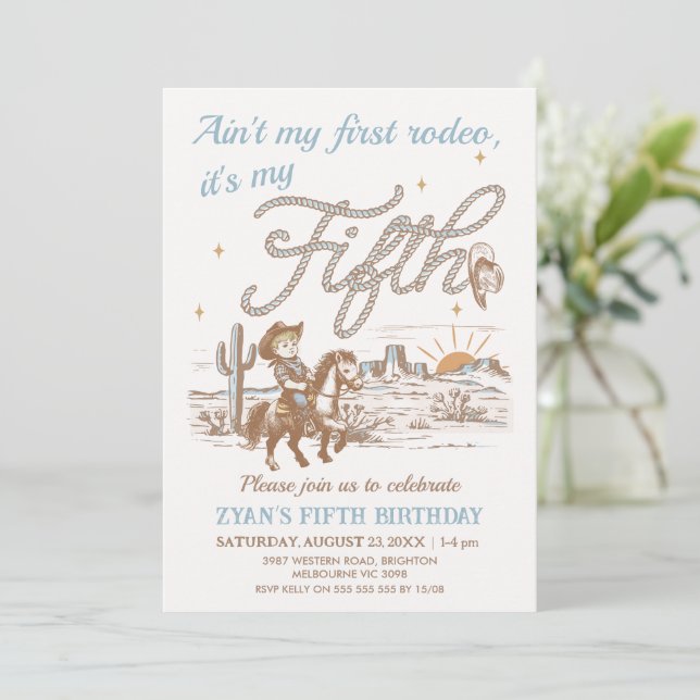 Invitation Rustic Tan Aint's My Fist Birthday Fifth Birthday (Debout devant)