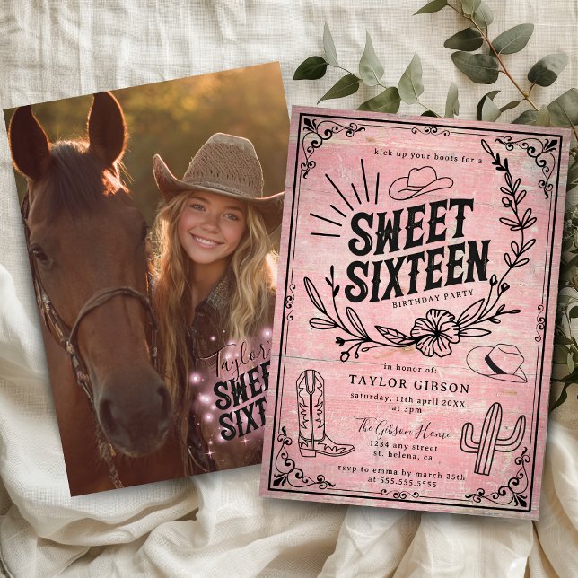 Invitation Rustique rose Sweet sixteen Floral occidental Phot (Rustic pink cowgirl sweet sixteen photo invitation with western floral design and cowboy hat.)