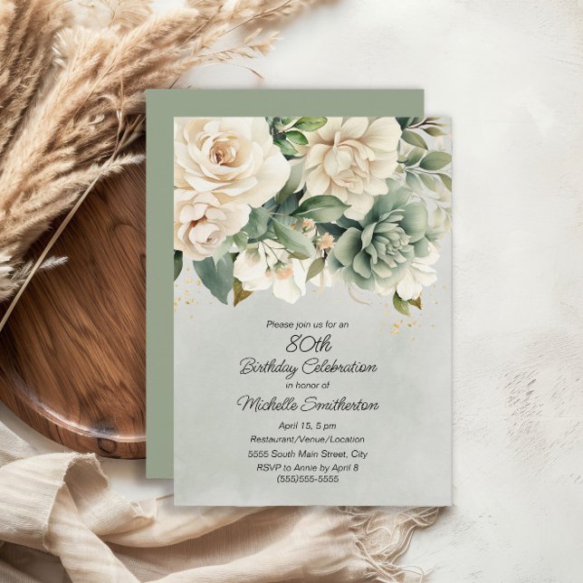Invitation Sage Blanc Floral Vert Or 80e Anniversaire (White floral on sage green 80th birthday party invitation)