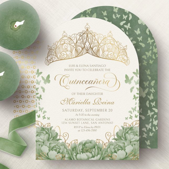 Invitation Sage Green Elégant Floral Crown Quinceanera (Créateur téléchargé)