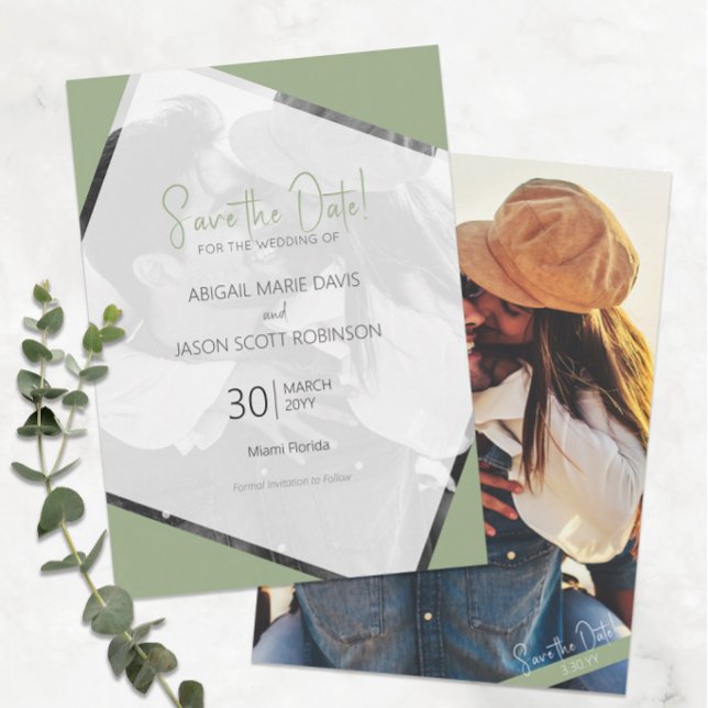 Invitation Sage Green Wedding Enregistrer la Date avec la pho (Modern Minimalist Sage Green Save the Date with Full Color Engagement Photo )