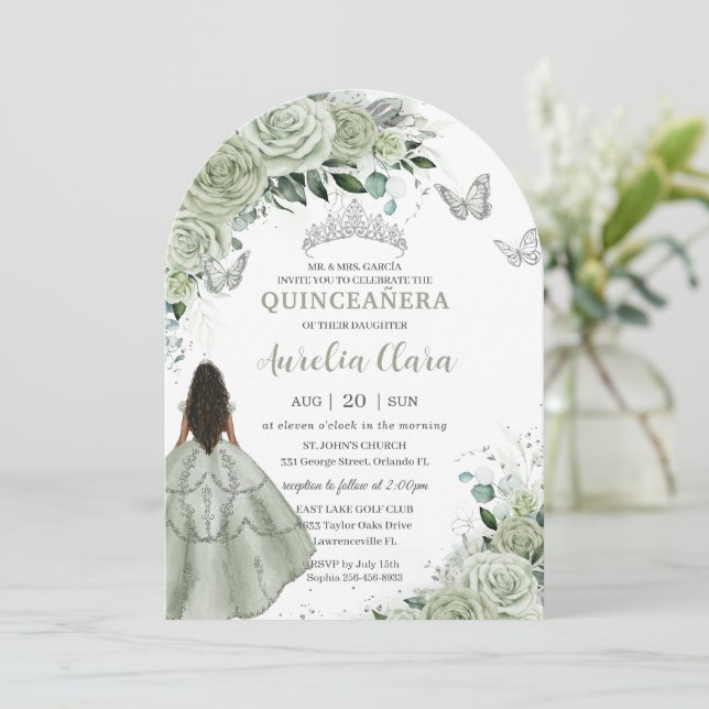 Invitation Sage Vert Floral Brown fille Quinceañera XV Arc (Debout devant)