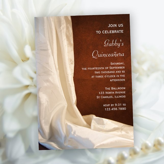 Invitation Satin blanc sur l'invitation du Parti Quinceañera  (Créateur téléchargé)