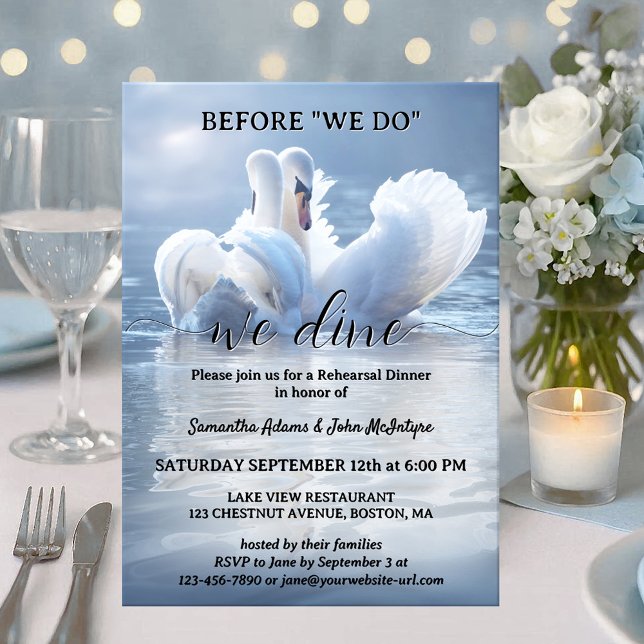 Invitation Scénario Dîner de répétition de mariage au lac des (Romantic Wedding Rehearsal Dinner invitation featuring two swans in love on a sunlit lake.)