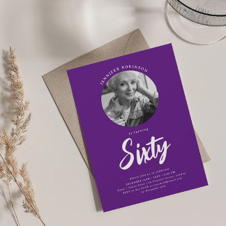 Invitation Script minimaliste photo 60e anniversaire violet