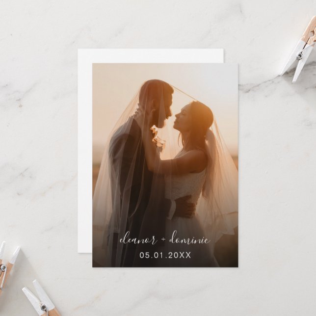 Invitation Script minimaliste photo QR Code RSVP Mariage (Devant/Arrière en situation)