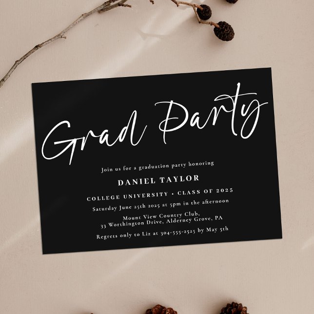 Invitation Script moderne Black White 2025 Graduation Party (Créateur téléchargé)
