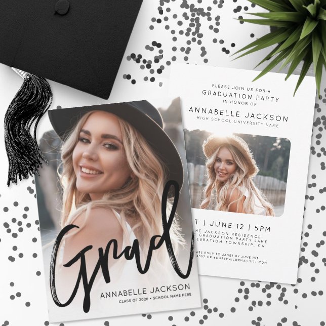 Invitation Script Tendance Diplômé Simple Photo Remise des di (Trendy Script Graduate Simple Photo Graduation Invitation)