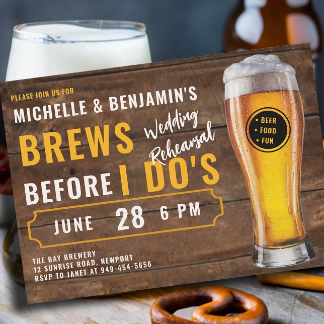 Invitation Se reproduit avant que je ne fasse deux répétition (brews before i dos wedding rehearsal dinner invitation brewery theme rustic wood coed)