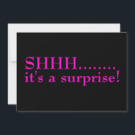 Invitation Shhh Surprise Seventieth fête d'anniversaire<br><div class="desc">Chut,  c'est une invitation surprise à la fête d'anniversaire en noir et rose chaud. Soixante-dixième fête d'anniversaire,  notre modèle est prêt pour vous. Célébrez soixante-dix !</div>