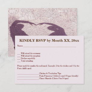 Invitation Silhouette de couple nuptiale coeur dans Sand RSVP