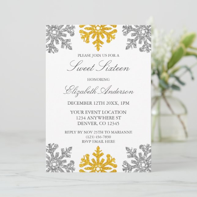 Invitation Silver Gold Snowflake Winter Sweet 16 (Debout devant)