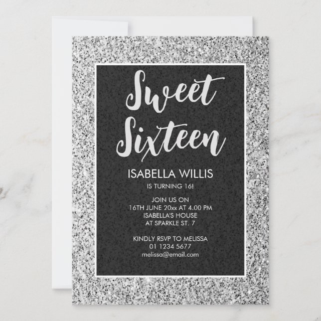 Invitation Silver gray scintille Sweet 16 élégant script (Devant)