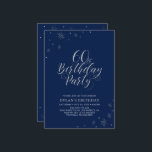 Invitation Silver & Navy Blue Modern Chic 60e fête d'annivers<br><div class="desc">Fêtons votre journée spéciale avec cette élégante invitation à la fête de l'argent. Ce design présente une typographie argentée chic "60th Birthday Party" avec des graphismes étincelants. La couleur de l'arrière - plan est bleue marine, mais n'hésitez pas à la changer pour l'adapter à votre thème de fête. D'autres invitations...</div>