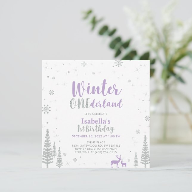 Invitation Silver Purple Winter Onederland 1er Anniversaire (Debout devant)
