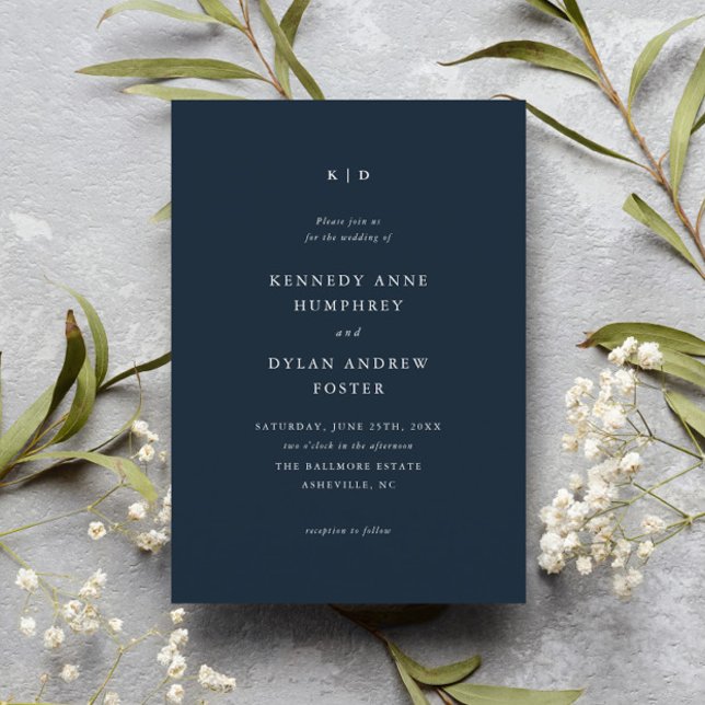 Invitation Simple Élégant Mariage Bleu Nuit (Simple elegant navy blue wedding invitation with classic monogram and formal typography.)