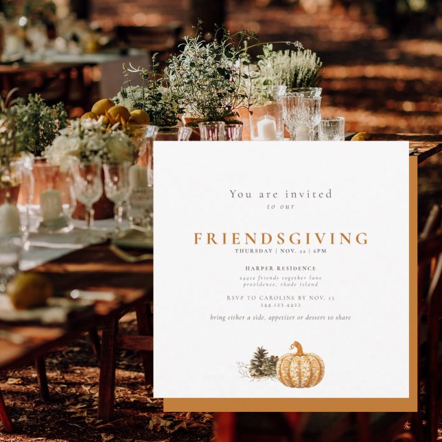 Invitation Simple Friendsgiving à cône de pin et citrouille (Créateur téléchargé)