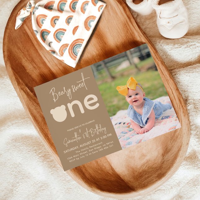 Invitation Simple minimaliste moderne petit ours 1er annivers (Créateur téléchargé)