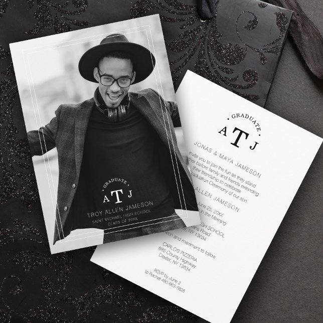 Invitation Simple Moderne Calligraphie Photo Initiales des di (Créateur téléchargé)