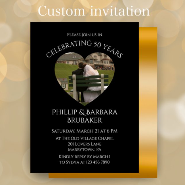 Invitation Simple moderne photo de coeur 50e anniversaire de  (Create an elegant golden 50th wedding anniversary party invitation with this heart photo template.
)