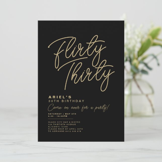 Invitation Simple Moderne Trente Ans Flirt Birthday (Debout devant)