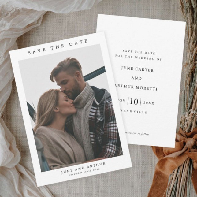 Invitation Simple Photo de mariage Enregistrer la date (Simple photo wedding save the date announcement cards.)