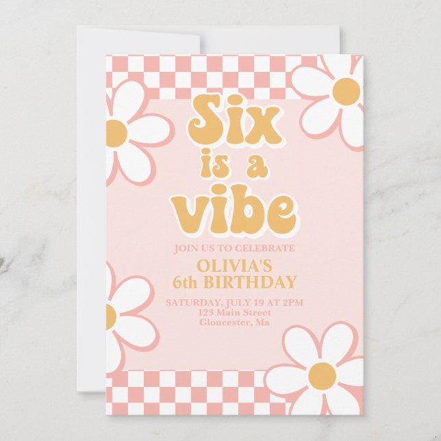 Invitation Six est une Vibe Retro Check Pink Daisy (Devant)