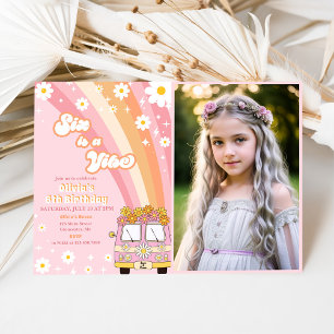 Invitation Six est Vibe Retro Rainbow Super 6e anniversaire