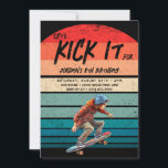 Invitation Skateboard Retro Sunset Photo Boys fête d'annivers<br><div class="desc">Préparez-vous à revenir dans le temps et fêtez avec "Skateboard Retro Sunset Photo Boys Birthday Party Invitation." Cette invitation a pour but de capturer l'esprit de l'ère du skateboard de l'ancienne école, apportant une ambiance nostalgique et vibrante à la célébration de l'anniversaire de votre fils. L'invitation présente une photo captivante...</div>